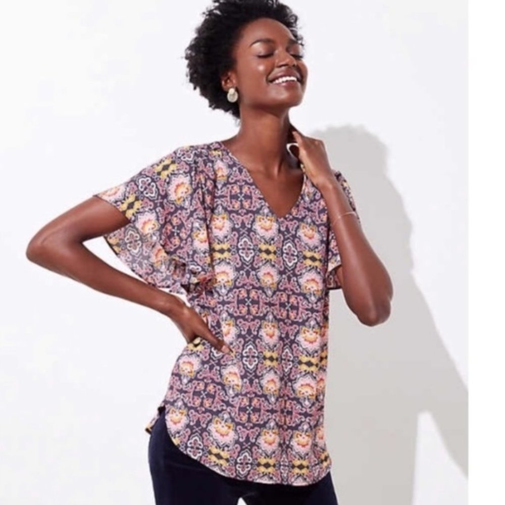 ⭐ LOFT Fall Fantasy Floral Print Flutter Top XS